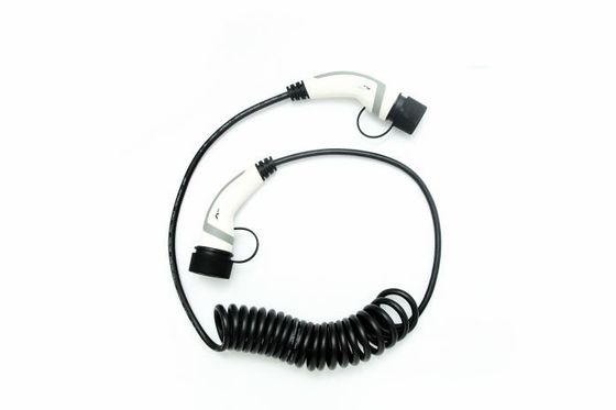 Buen precio IEC 62196-2 Norma 32A Corriente nominal tipo 2 a tipo 2 Cables espirales para la carga de vehículos eléctricos en línea